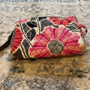 🌸👜Vera Bradley Cosmetic Tech Zip Pouch✨
